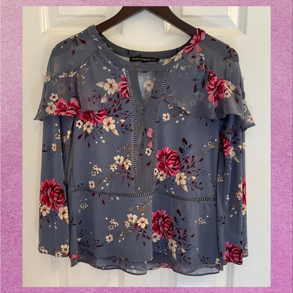 White House Black Market Tops - White House Black Market Floral Blouse - Size XS